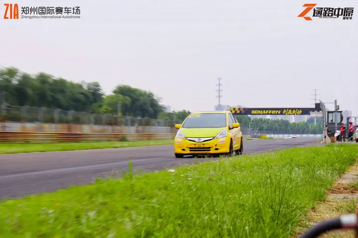 逐鹿中原郑州国际赛车场嘉年华 2026年5月16日 品牌展台