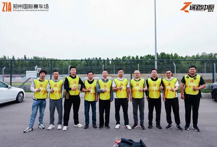 逐鹿中原郑州国际赛车场嘉年华 2026年5月16日 观众区盛况