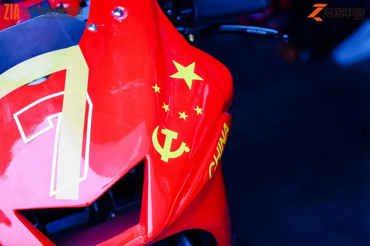逐鹿中原郑州国际赛车场嘉年华 2026年5月16日 车迷合影