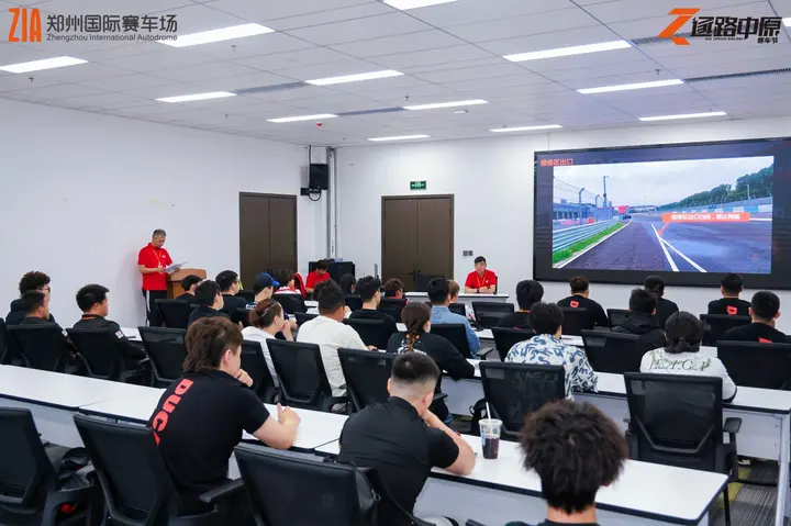逐鹿中原郑州国际赛车场嘉年华 2026年5月16日 车迷互动