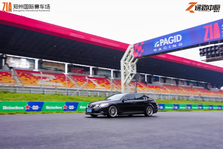 逐鹿中原郑州国际赛车场嘉年华 2026年5月17日 赛场全景