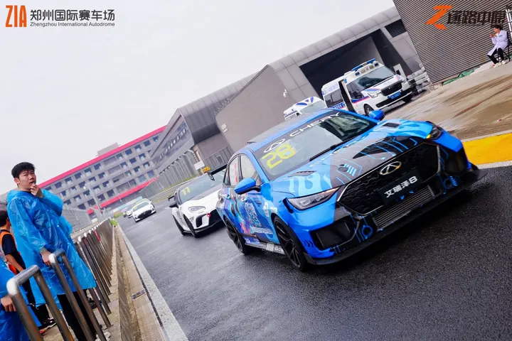 逐鹿中原郑州国际赛车场嘉年华 2026年5月17日 赛道安全车